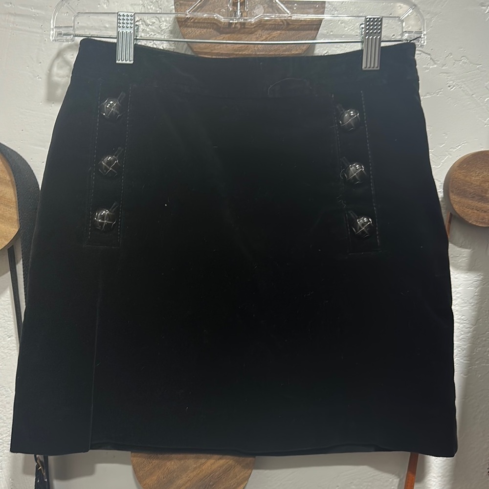 Banana Republic black velvet skirt
